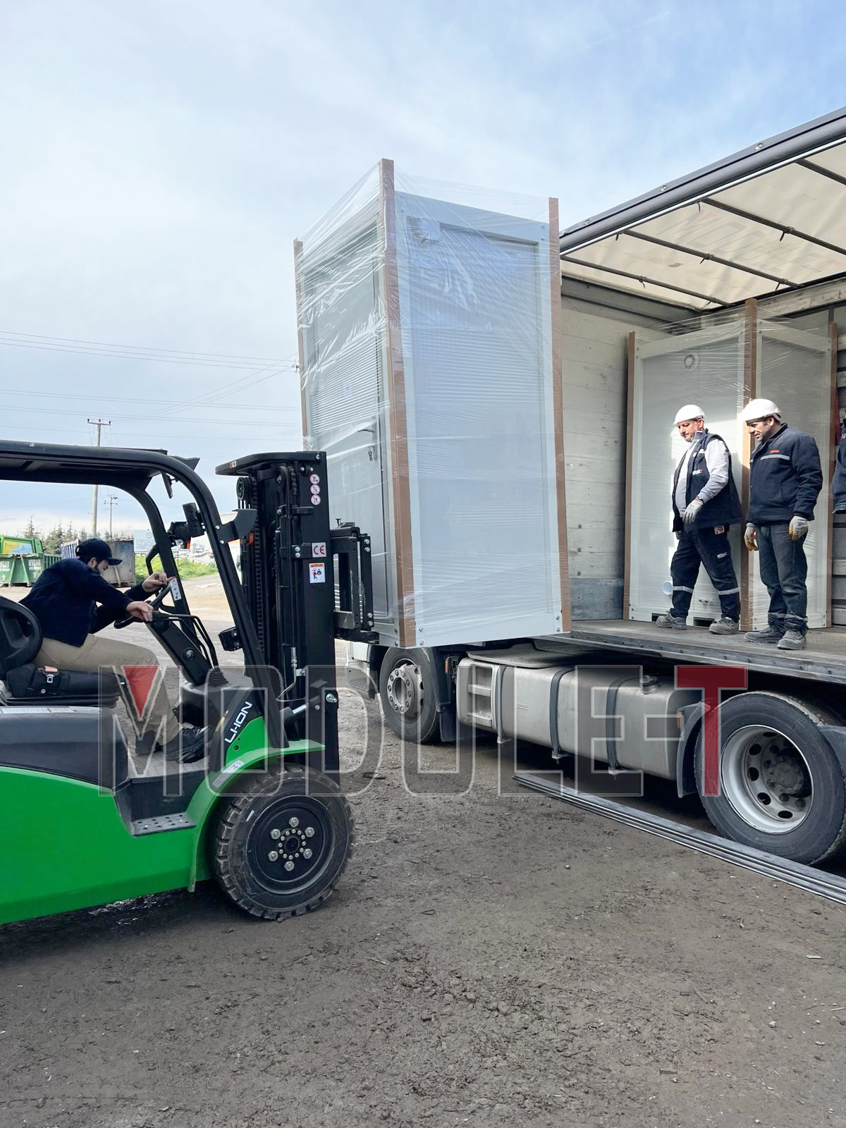 Module T DE | SN-25 – Construction Site Shower Cabin (1.43 × 1.43 m)