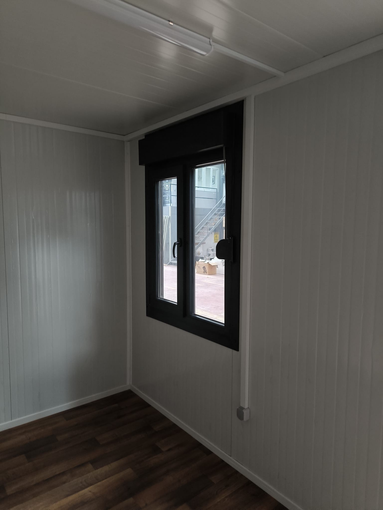 Module T DE | Bürocontainer– Modell OC-A6000.1 (600 × 240 cm / 20 Fuß)