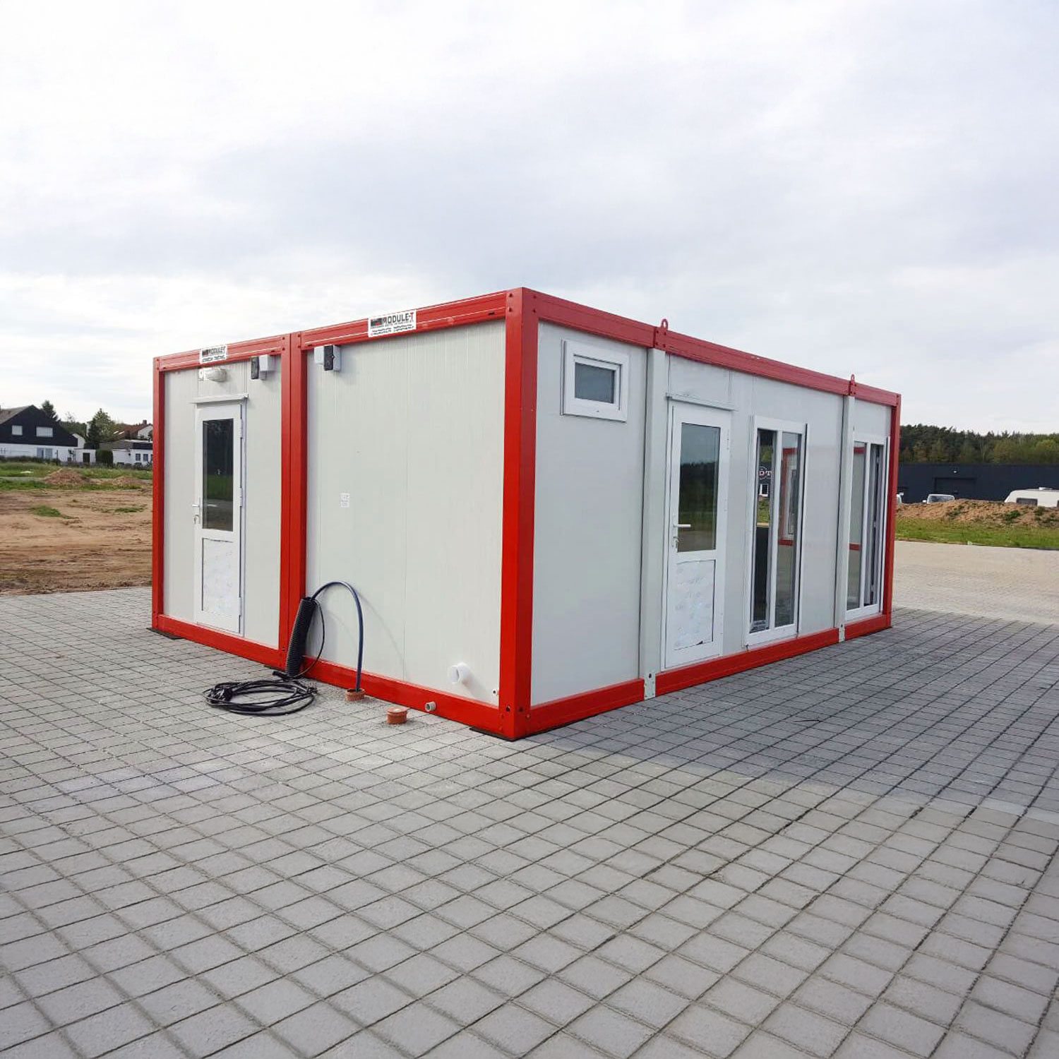 Module T DE | Modell OC-13 – Bürocontainer (29 m²)