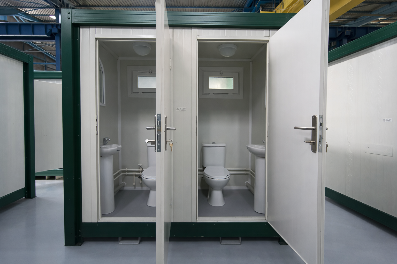 Module T DE | Kompakter Sanitärcontainer – Modell SN-20 (268 × 143 cm)