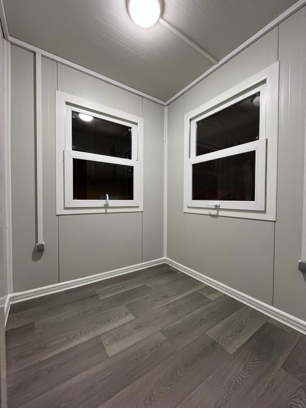 Module T DE | Ultra-Compact Security Guardhouse Container 2.25 m²