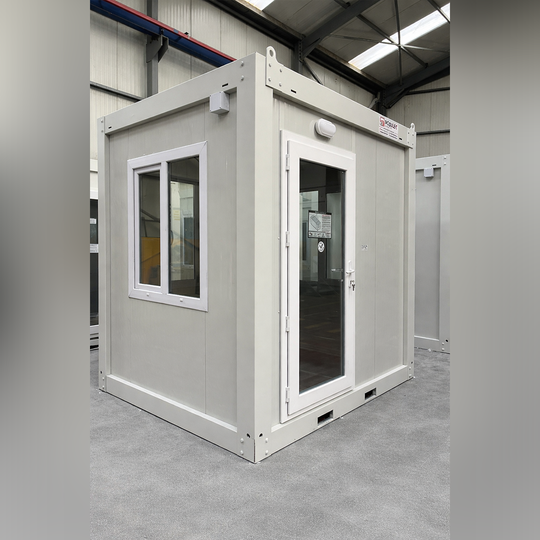 Module T DE | Pförtnercontainer GH-1500.2 – 7,2’ (218 × 143 cm)